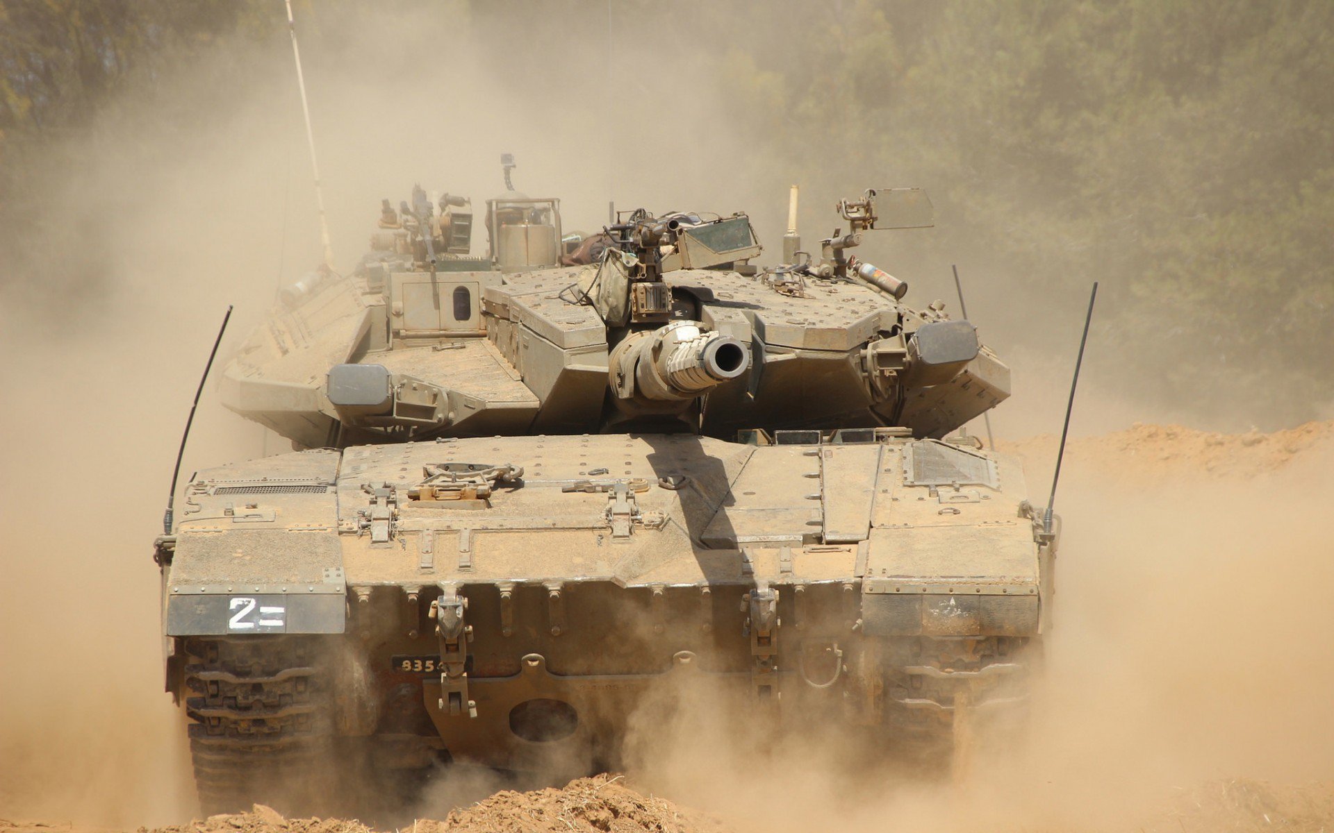 凯尔·查默斯泳池内外双重突破,查尔斯凯萁是什么品牌