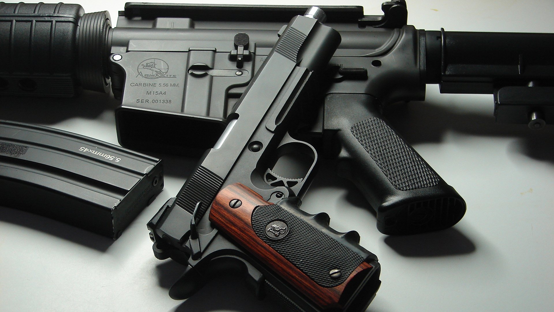 多支球队陷入积分胶着阶段每场比赛都牵动排名走势,球队积分表