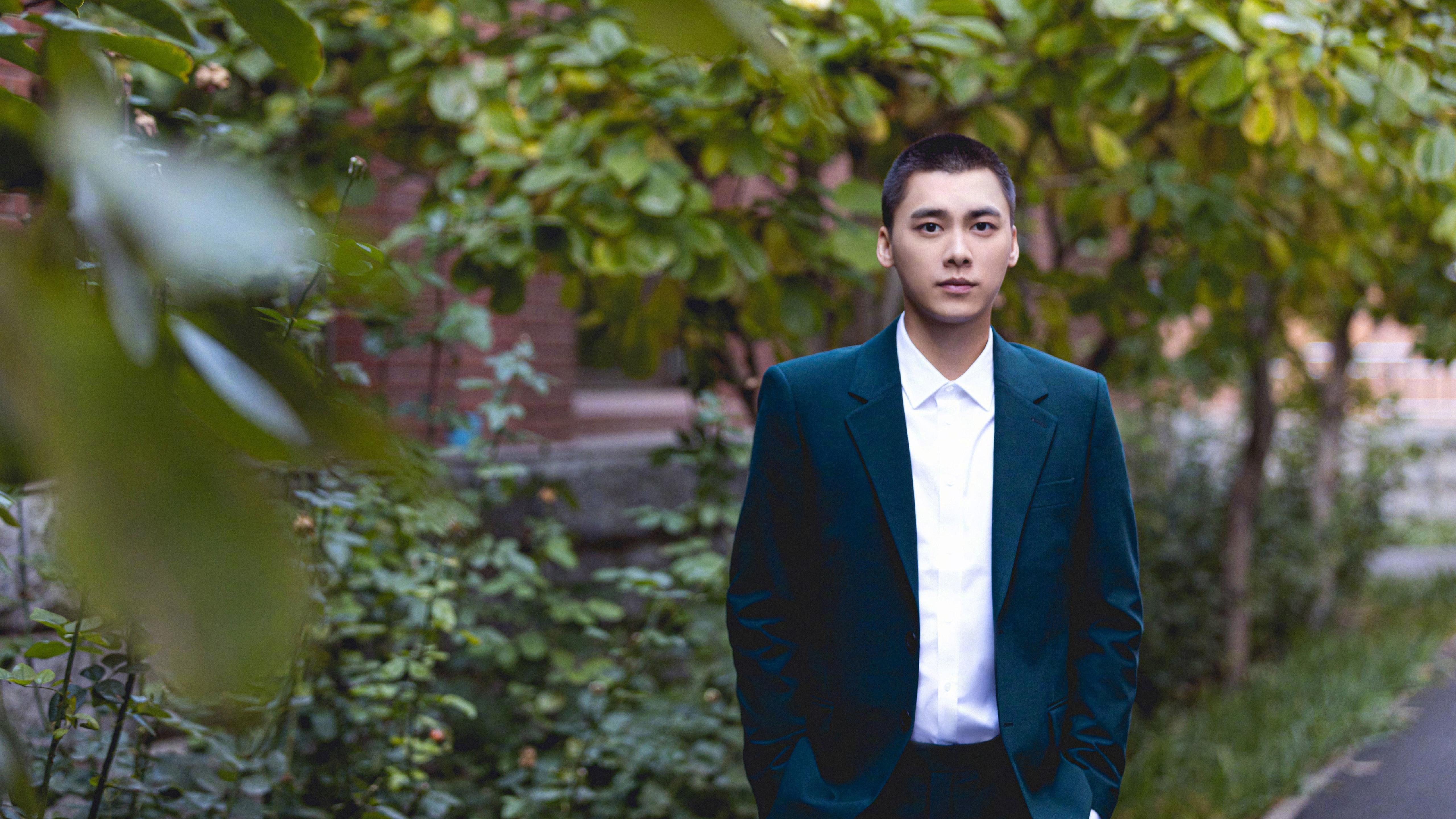 女子篮球加强战术多样化训练丰富比赛策略，女子篮球基础训练动作